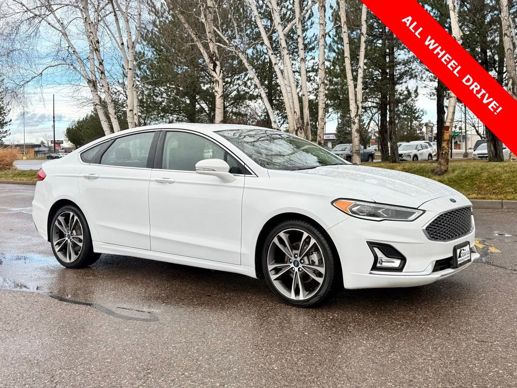 Used 2019 Ford Fusion Titanium image 2