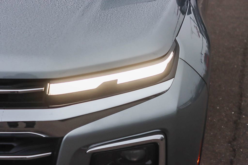 Used 2026 Chevrolet Traverse LT w/ Driver Confidence Package image 7