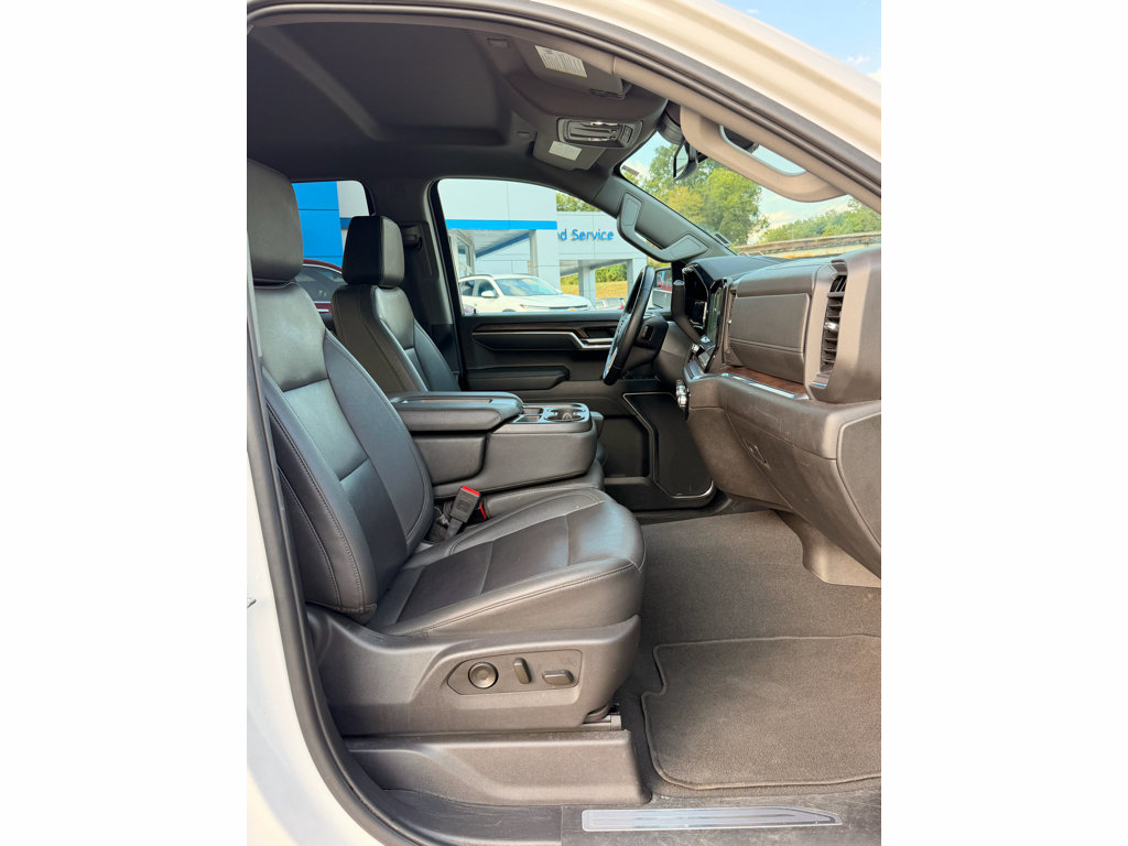 Used 2025 GMC Sierra 1500 SLT AWD/4WD image 22