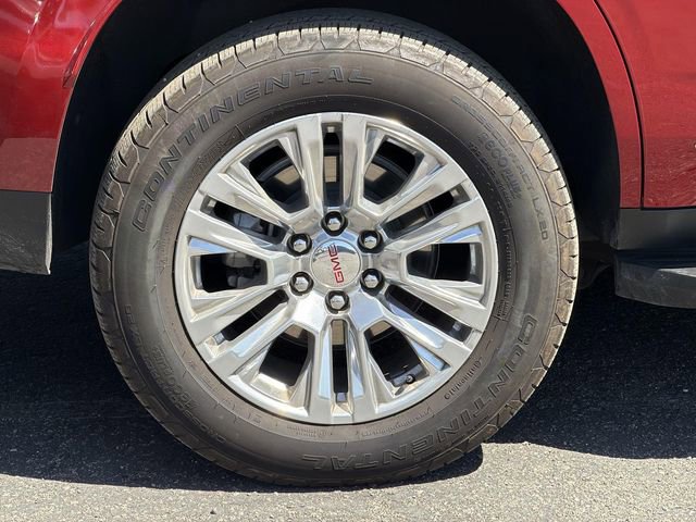 Used 2024 GMC Yukon Denali w/ Advanced Technology Package AWD/4WD image 5