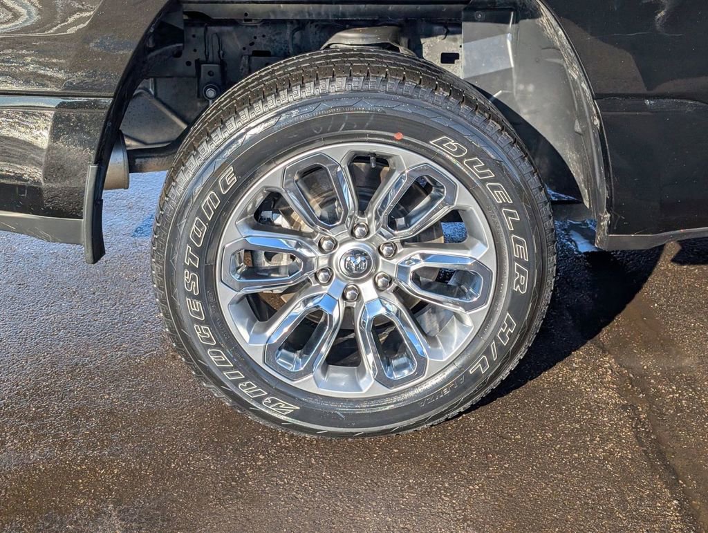 Used 2024 RAM 1500 Laramie image 16