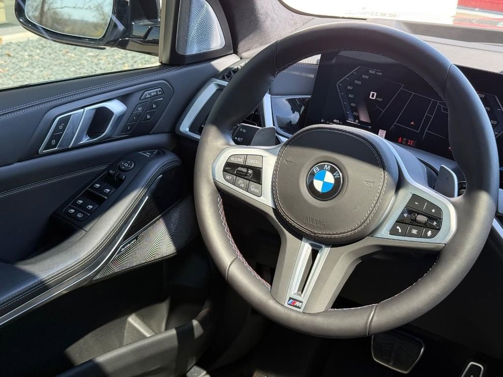Used 2026 BMW X7 M60i w/ Executive Package image 14