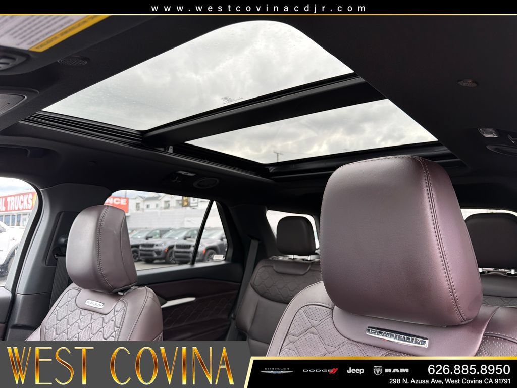 Used 2025 Ford Explorer Platinum w/ LUX Leather Package AWD/4WD image 17