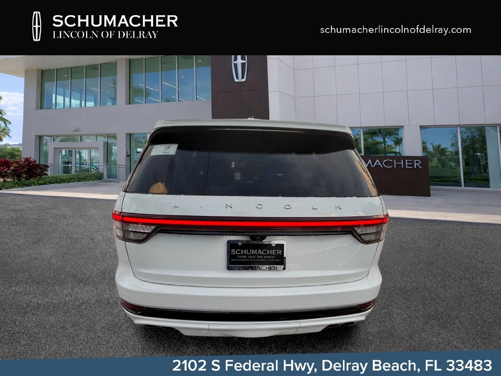 New 2026 Lincoln Aviator AWD w/ Jet Appearance Package image 6