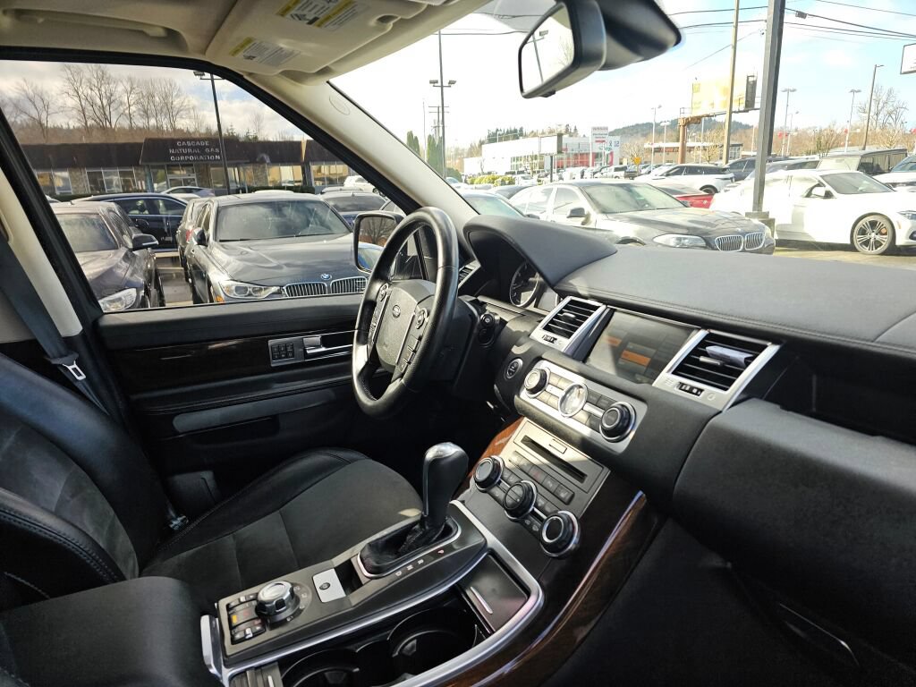 Used 2011 Land Rover Range Rover Sport HSE AWD/4WD image 12
