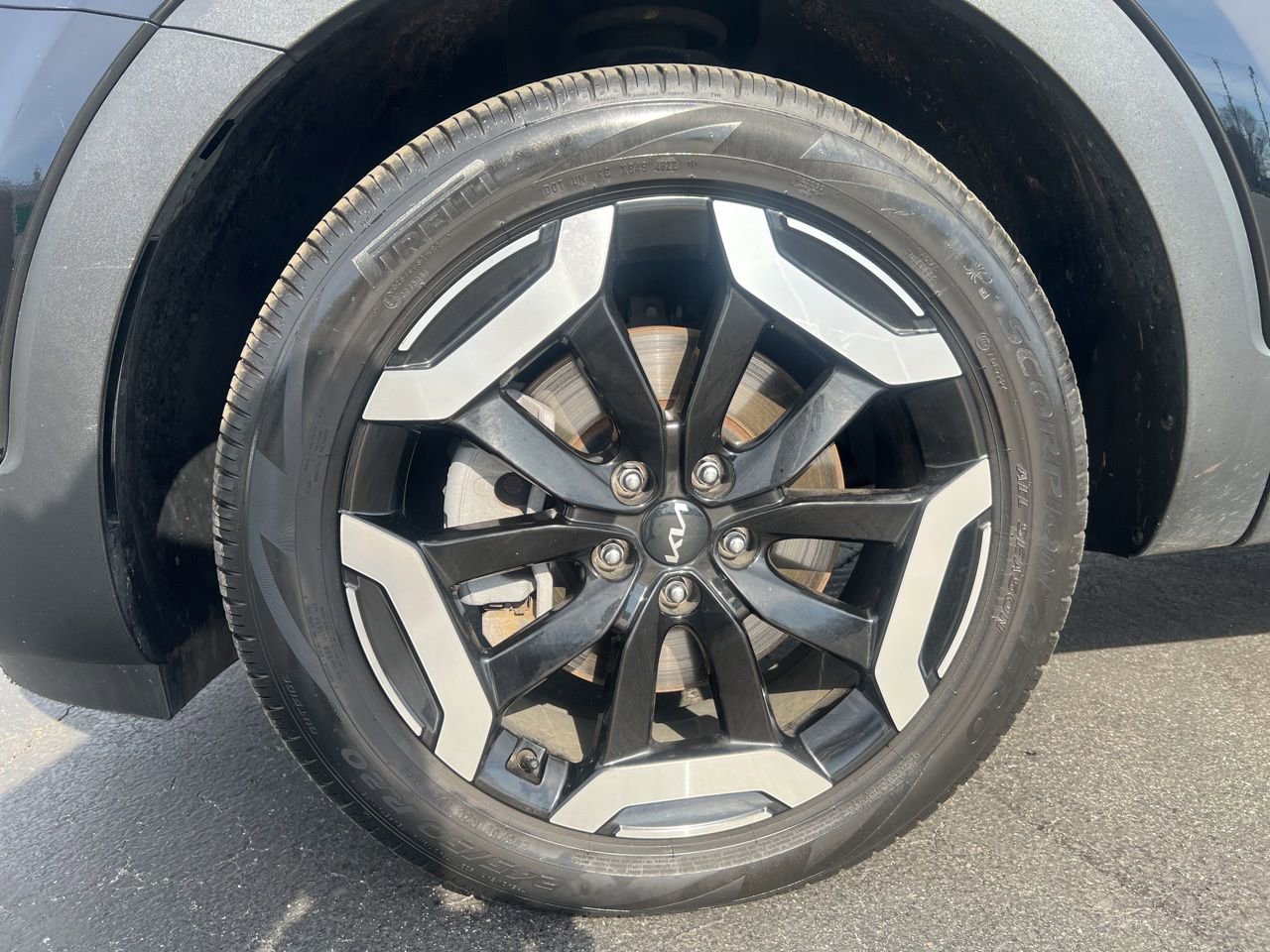 Used 2023 Kia Telluride S image 11