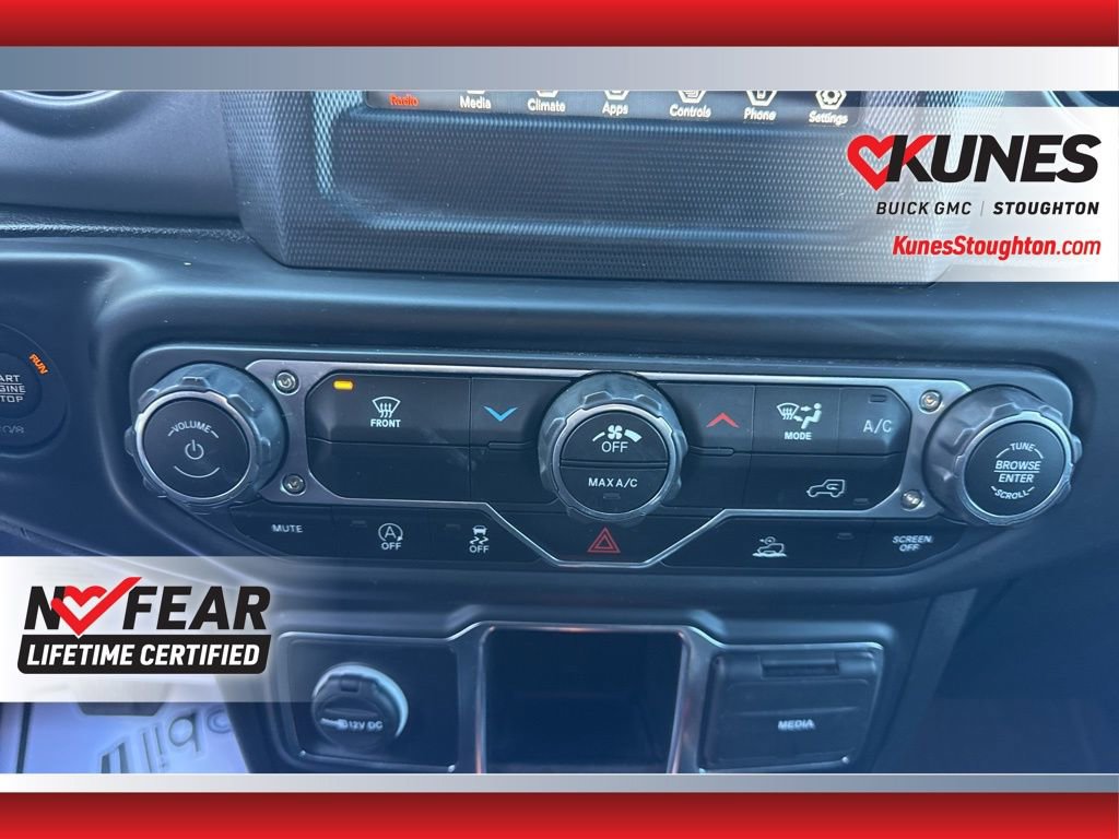 Used 2022 Jeep Wrangler Unlimited Sport AWD/4WD image 32