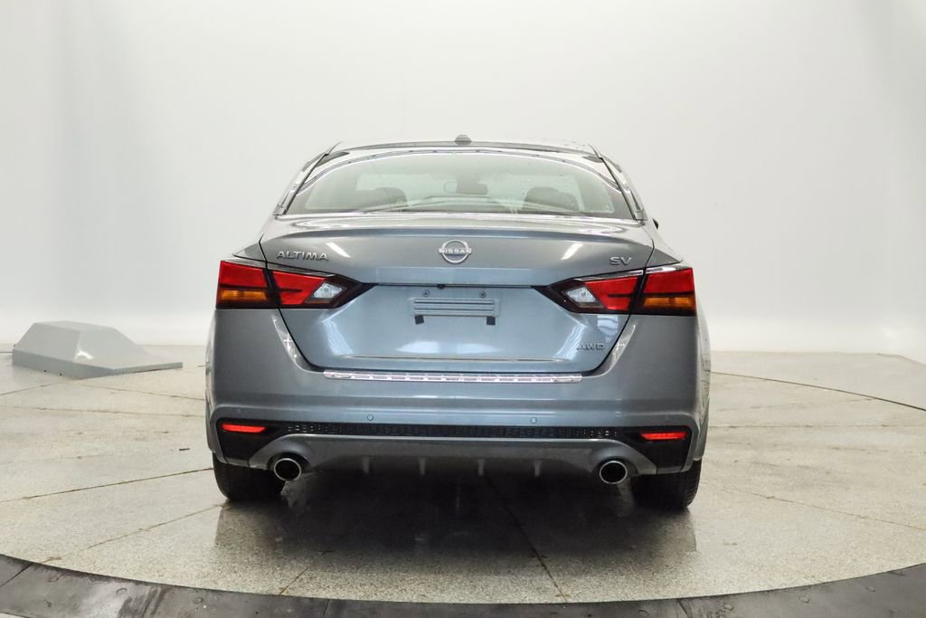 Used 2023 Nissan Altima 2.5 SV w/ SV Premium Package AWD/4WD image 4