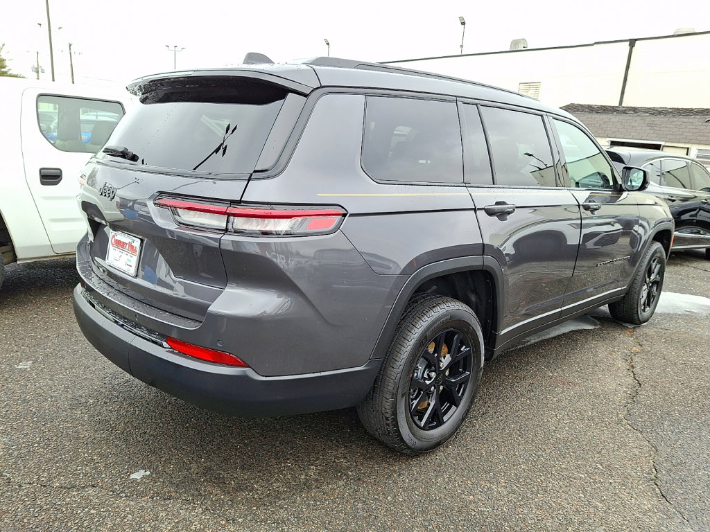 New 2025 Jeep Grand Cherokee L Altitude image 5