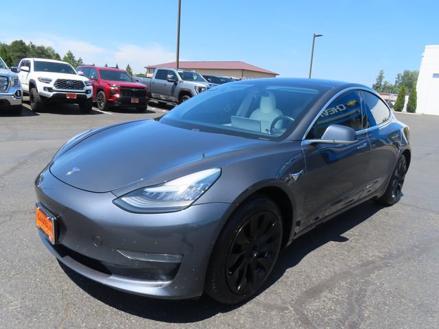 Used 2019 Tesla Model 3 Mid Range RWD image 3