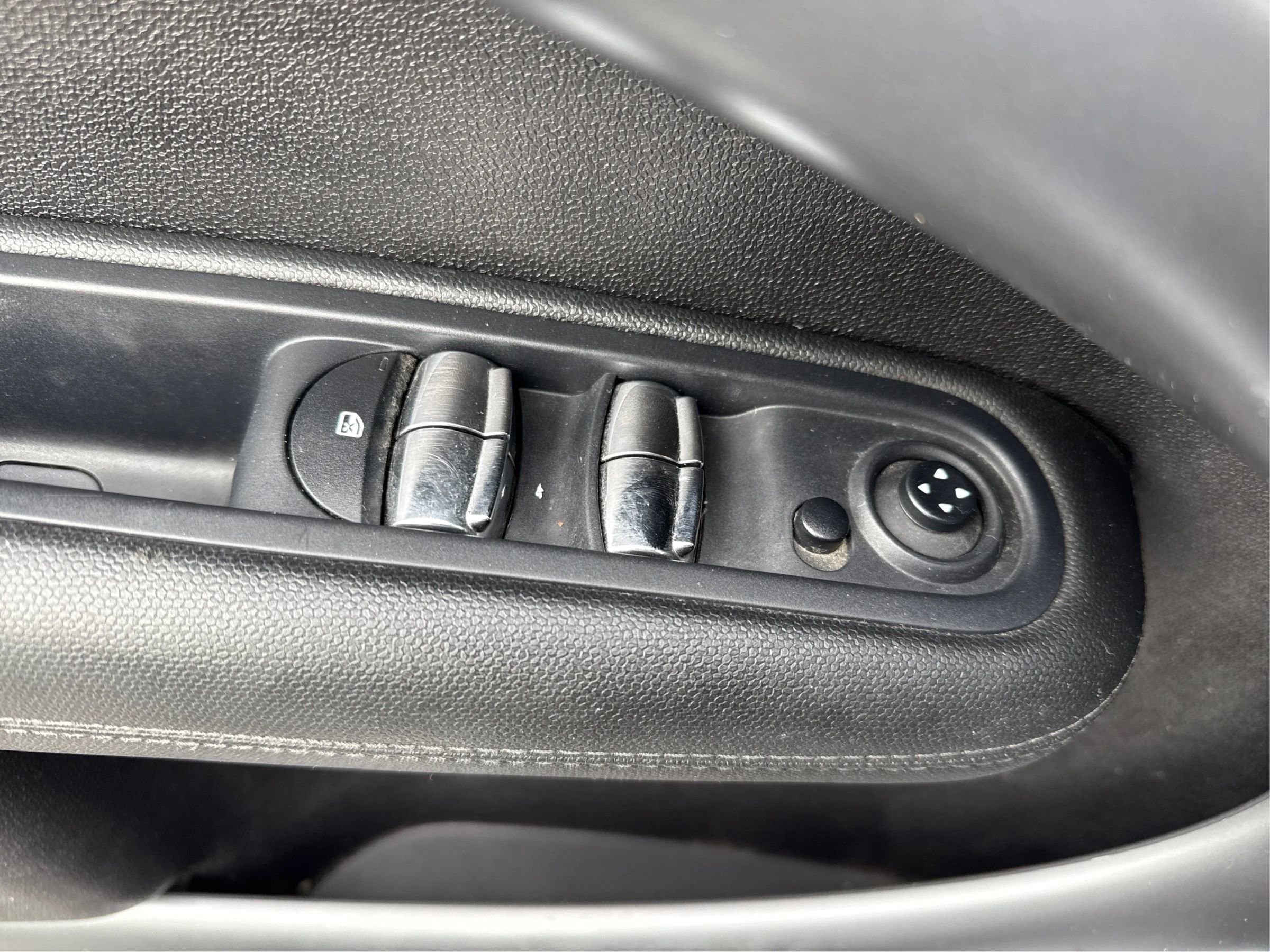 Used 2014 MINI Cooper Countryman S FWD image 19