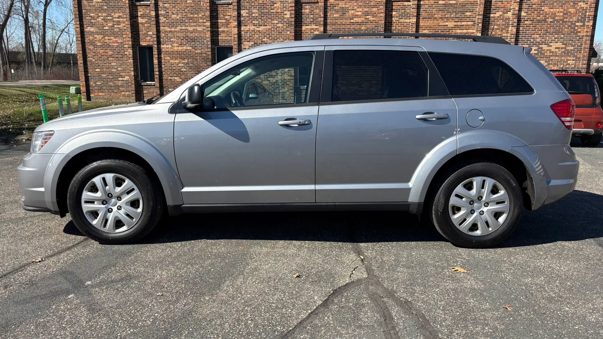Used 2019 Dodge Journey SE FWD image 5