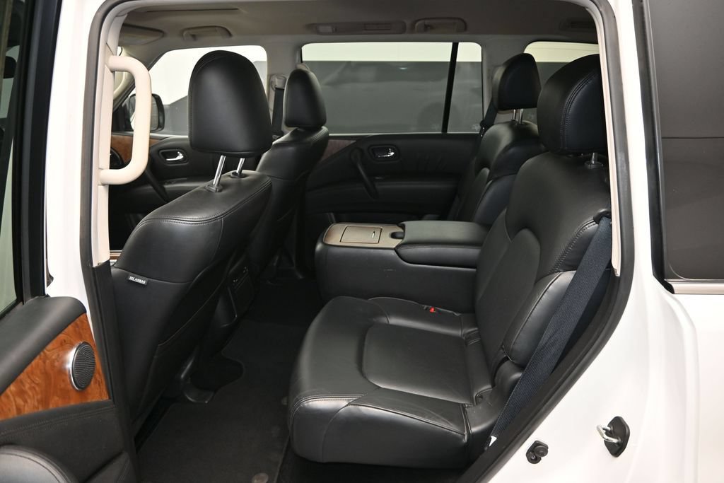 Used 2024 Nissan Armada SL w/ Captain's Chairs Package RWD image 11