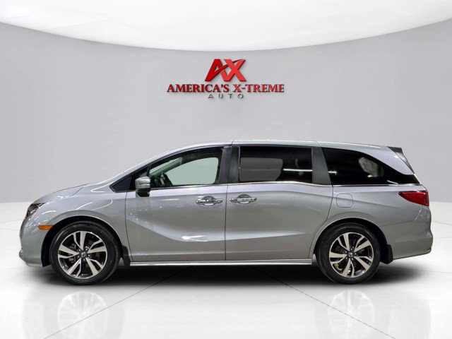 Used 2023 Honda Odyssey Touring image 2