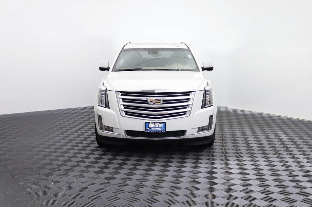 Used 2019 Cadillac Escalade ESV Platinum AWD/4WD image 2