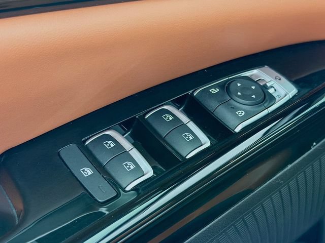 Used 2024 Kia Carnival SX FWD image 18