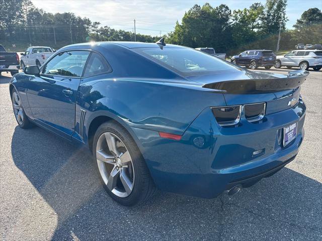 Used 2010 Chevrolet Camaro SS w/ RS Package RWD image 6