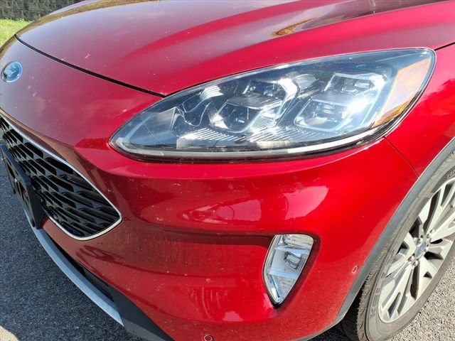 Used 2021 Ford Escape Titanium AWD/4WD image 3