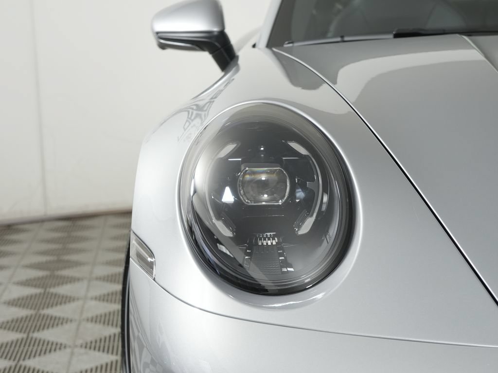 Certified 2025 Porsche 911 Carrera T RWD image 11