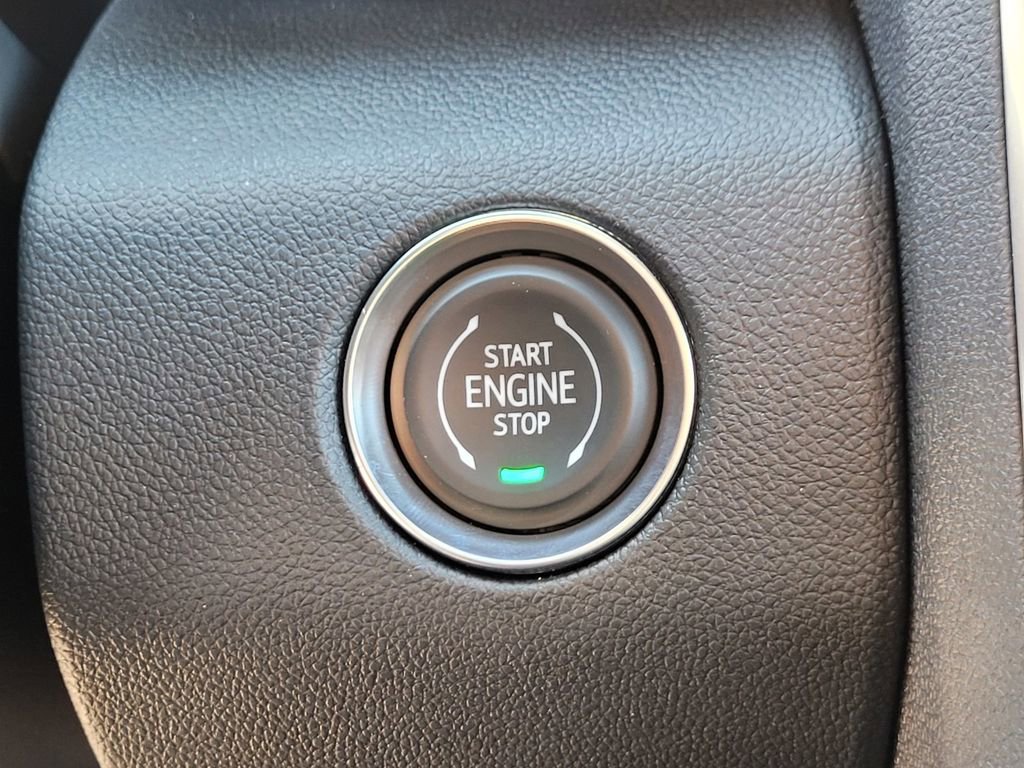 New 2026 GMC Acadia Denali w/ Super Cruise Package image 19