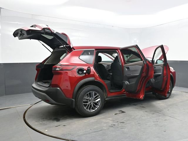 Used 2023 Nissan Rogue S AWD/4WD image 43