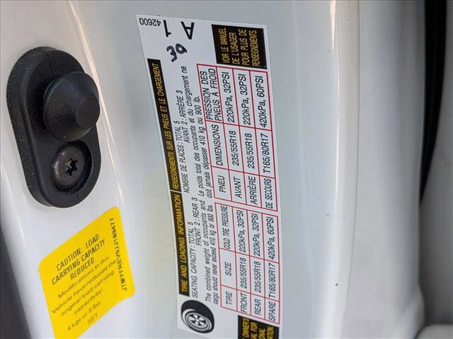 Used 2018 Toyota RAV4 Limited FWD image 17