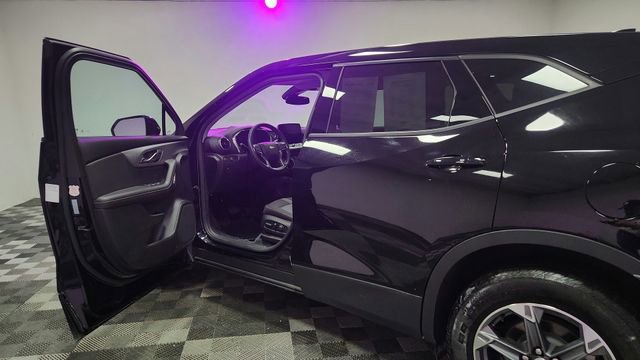 Used 2025 Chevrolet Blazer LT image 16