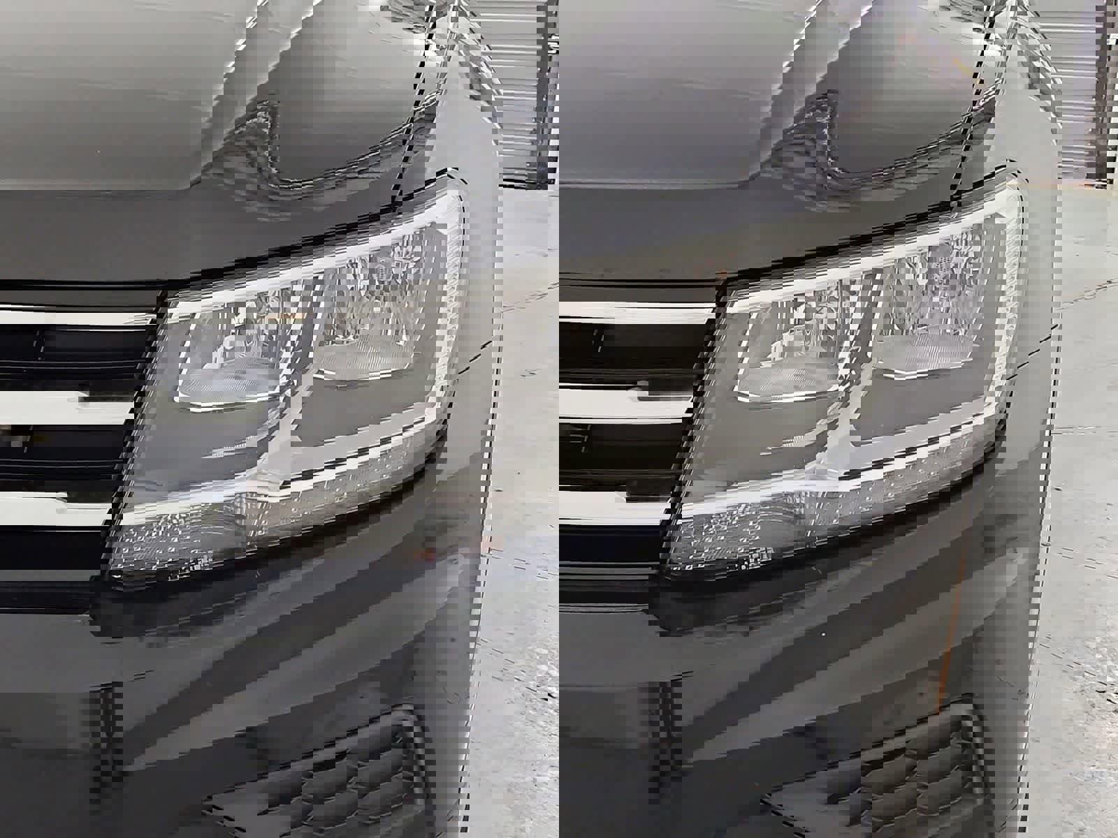 Used 2018 Volkswagen Tiguan SE image 10