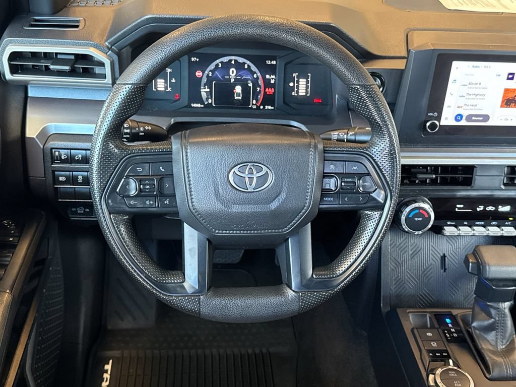 Used 2024 Toyota Tacoma SR5 AWD/4WD image 17