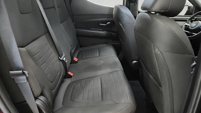 Used 2023 Hyundai Santa Cruz SEL Premium AWD/4WD image 24