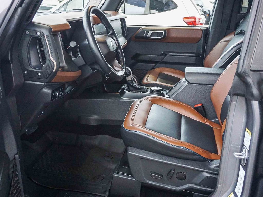 Used 2024 Ford Bronco Outer Banks image 18