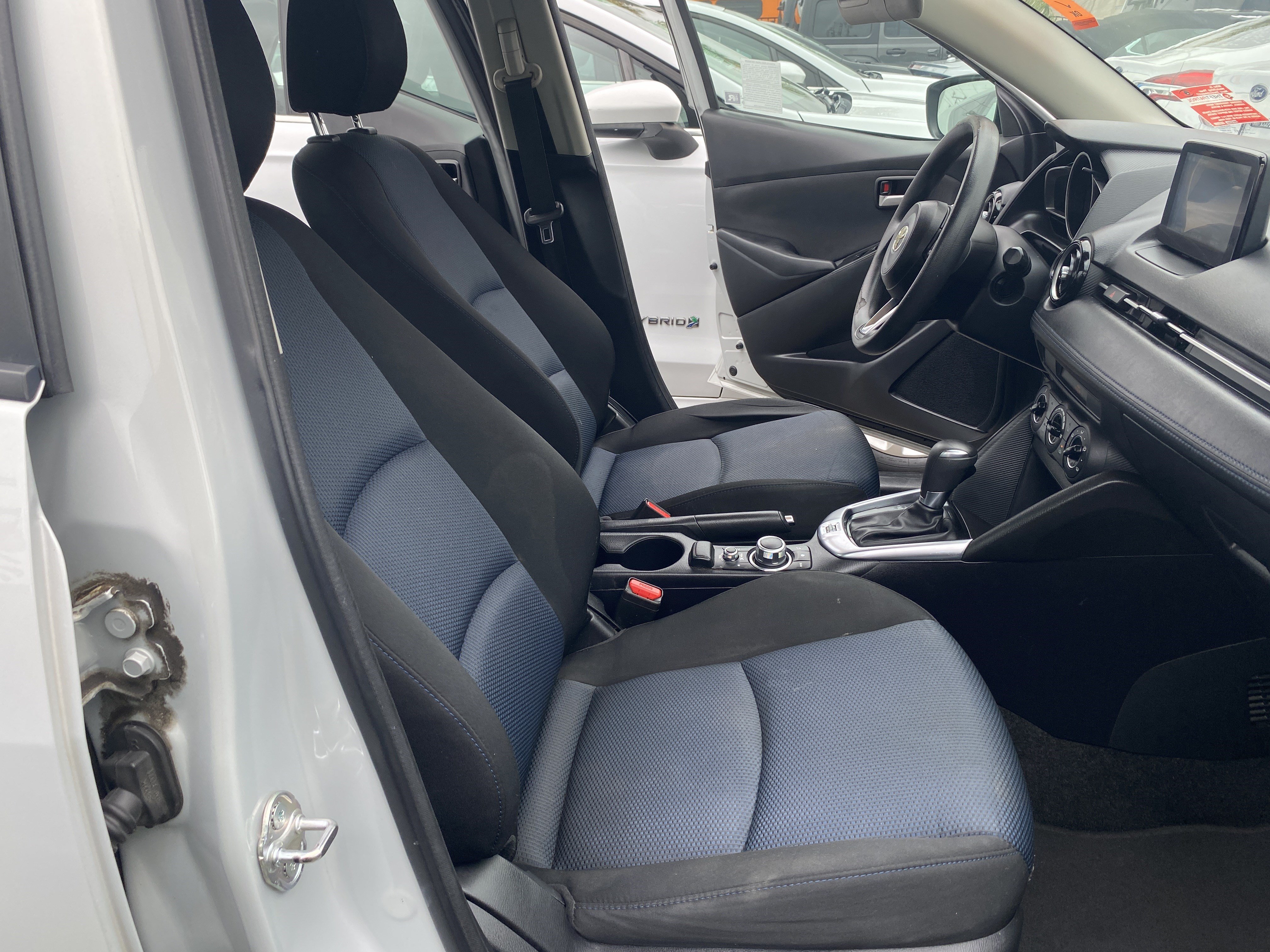 Used 2019 Toyota Yaris LE FWD image 20