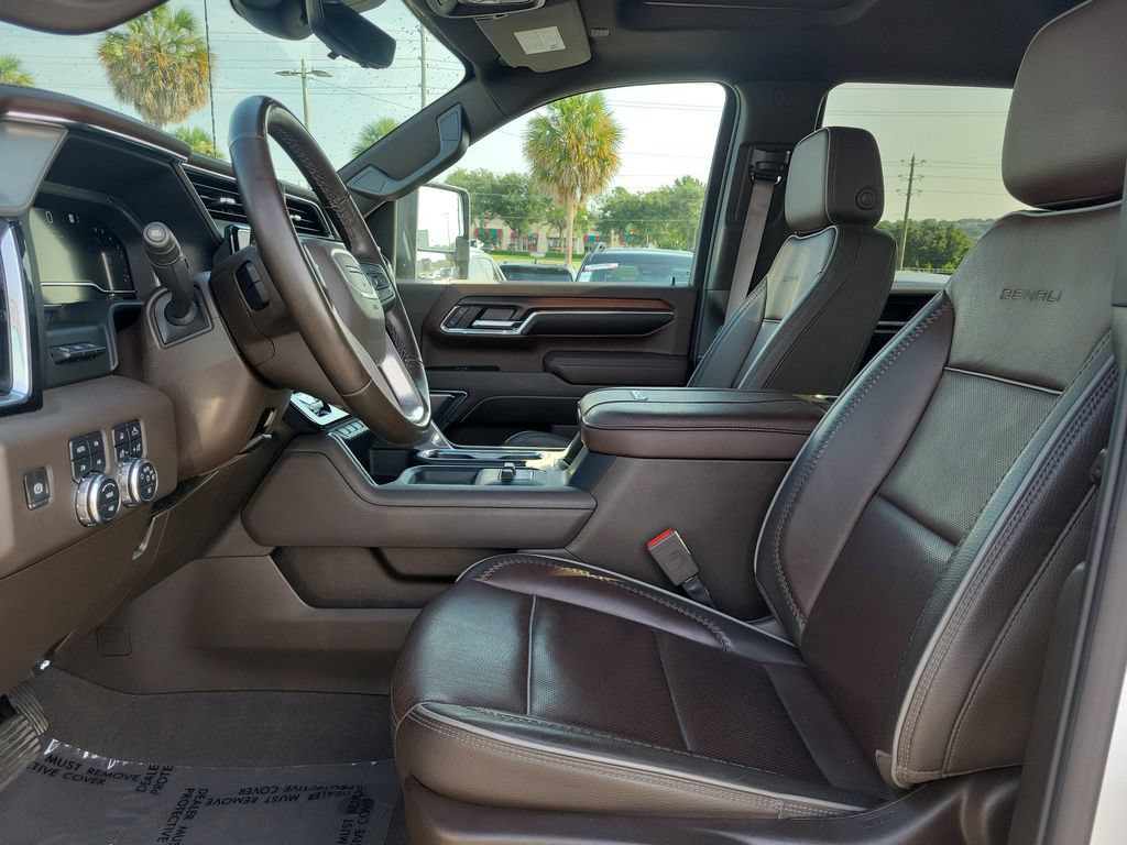 Used 2024 GMC Sierra 3500 Denali w/ Denali Reserve Package AWD/4WD image 14