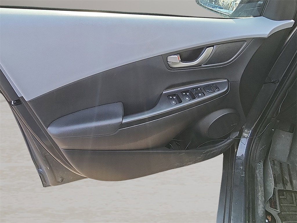 Used 2018 Hyundai Kona Ultimate image 13