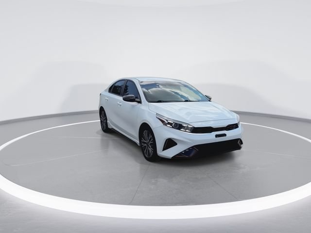 Used 2022 Kia Forte GT-Line FWD image 3