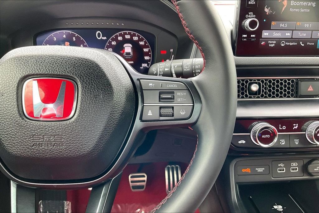 Used 2025 Honda Civic Type R image 11