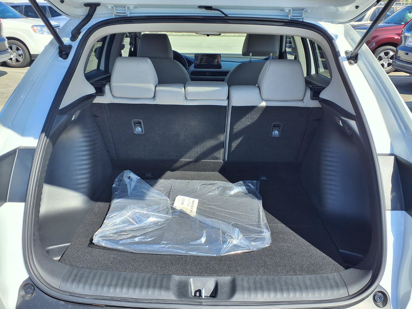 Certified 2027 Honda HR-V LX image 20