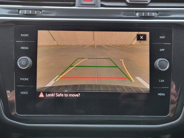 Used 2022 Volkswagen Tiguan SEL R-Line image 15