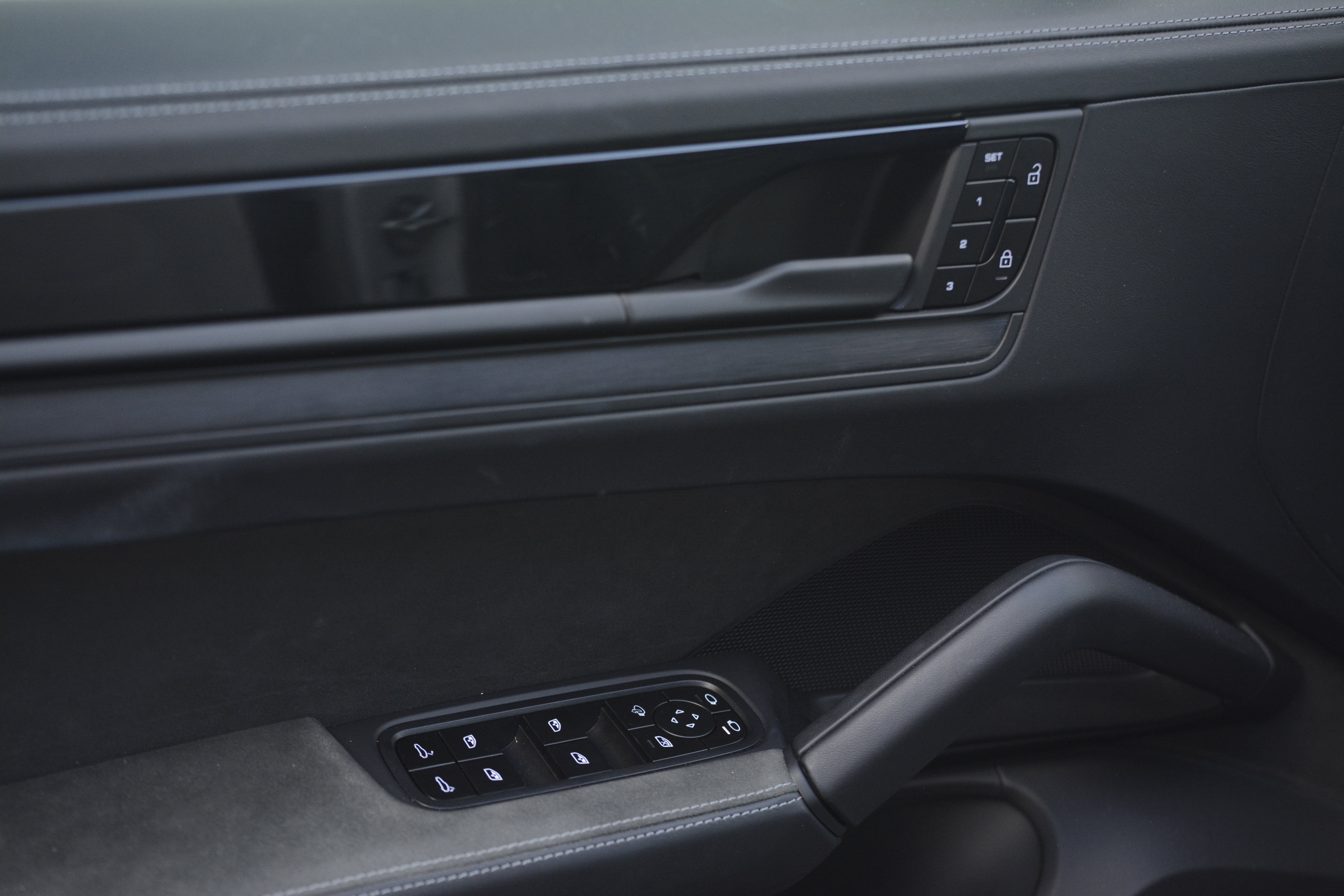 Certified 2026 Porsche Cayenne GTS AWD/4WD image 14