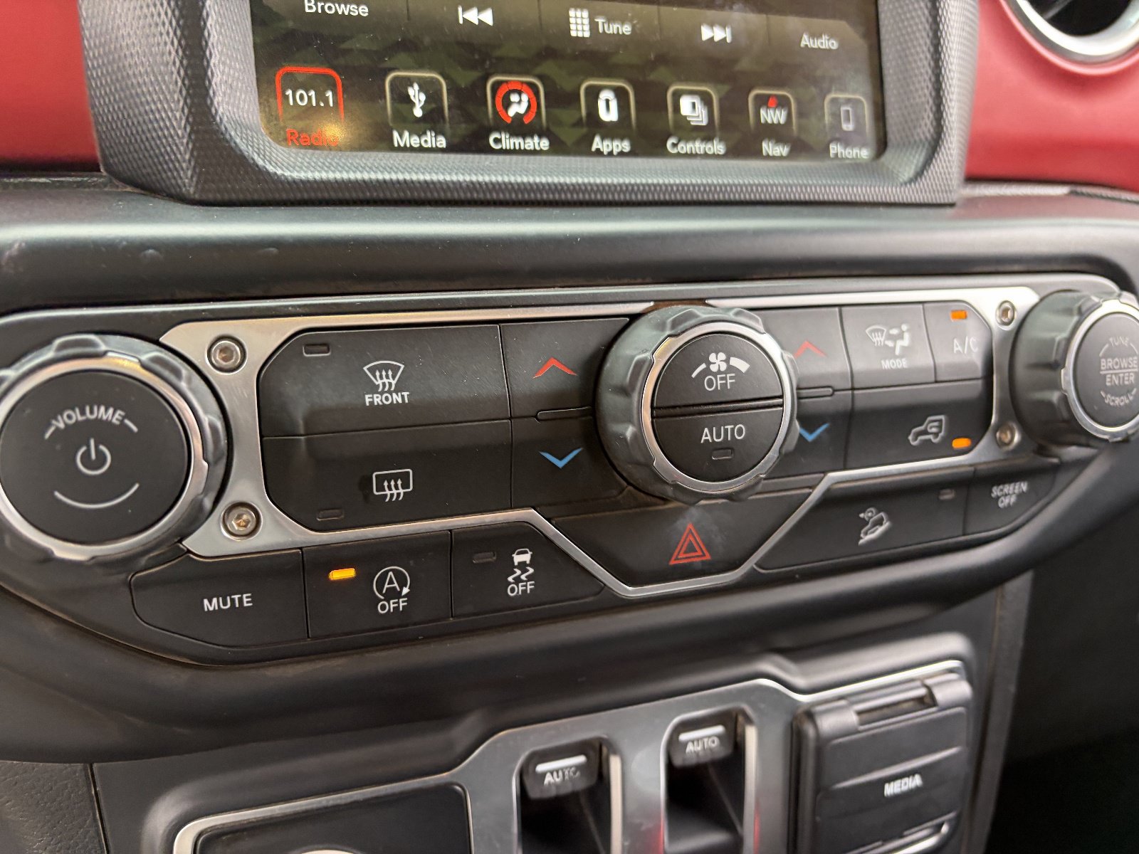 Used 2019 Jeep Wrangler Rubicon AWD/4WD image 23