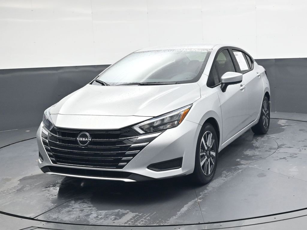 Used 2025 Nissan Versa SV w/ Trunk Package image 9