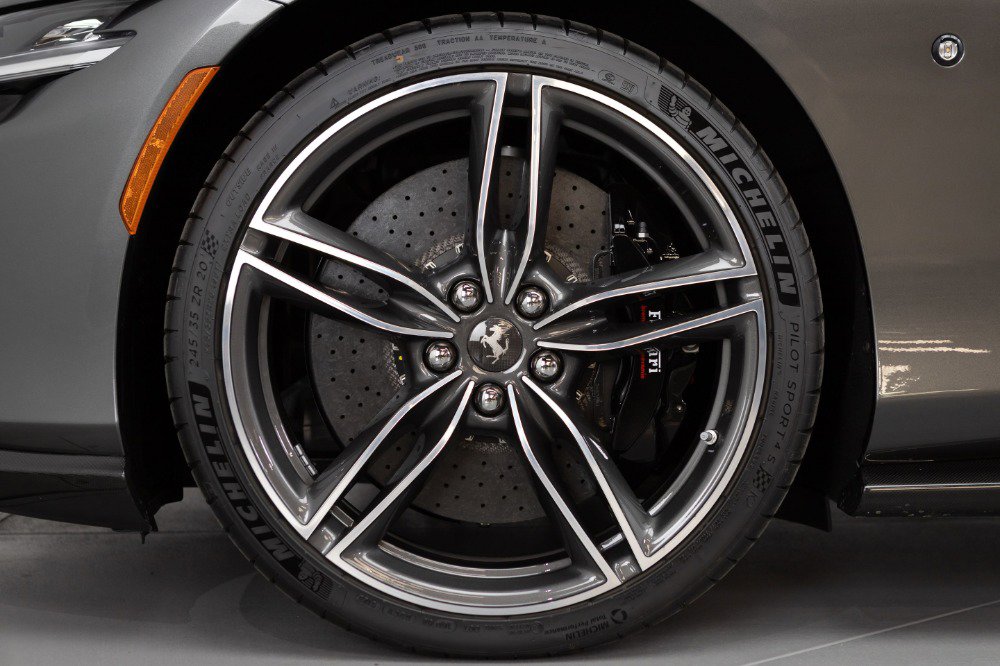 Used 2024 Ferrari Roma Spider image 20