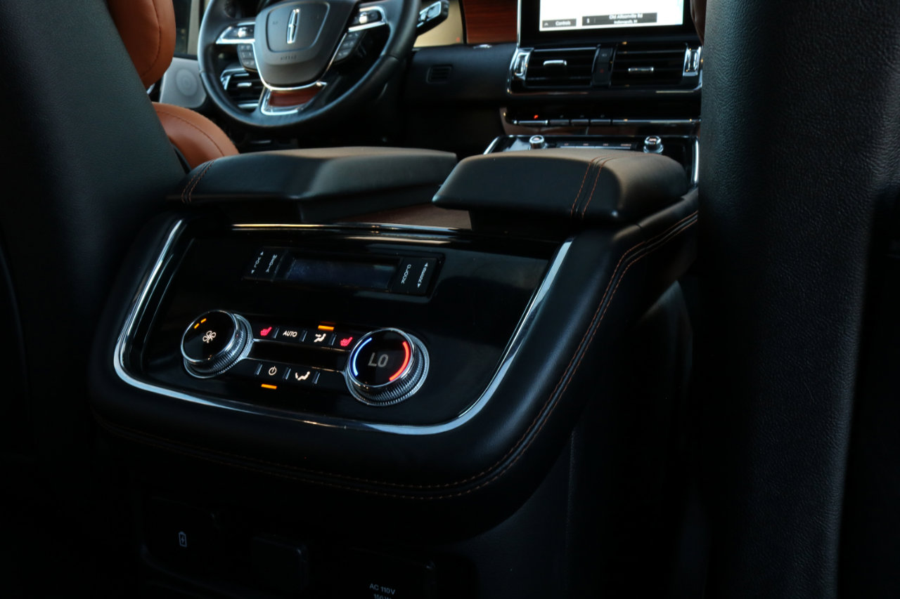 Used 2020 Lincoln Navigator L Reserve w/ Luxury Package image 52