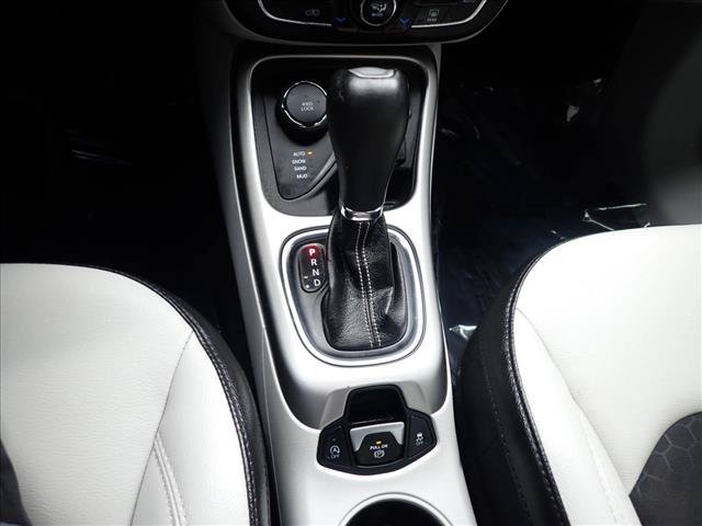 Used 2019 Jeep Compass Latitude AWD/4WD image 17