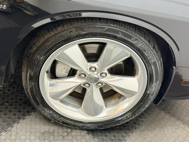 Used 2014 Dodge Challenger R/T RWD image 37