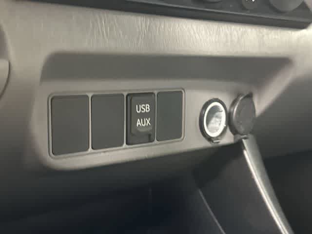 Used 2014 Toyota Tacoma PreRunner w/ SR5 Package RWD image 25