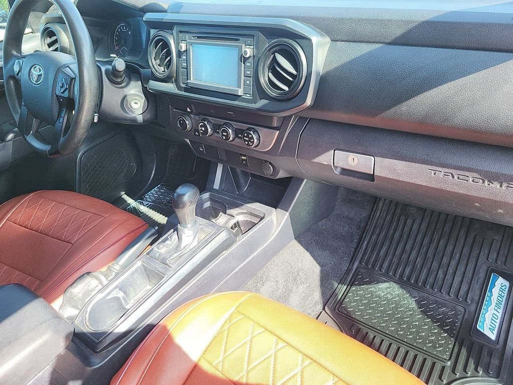 Used 2019 Toyota Tacoma SR AWD/4WD image 32