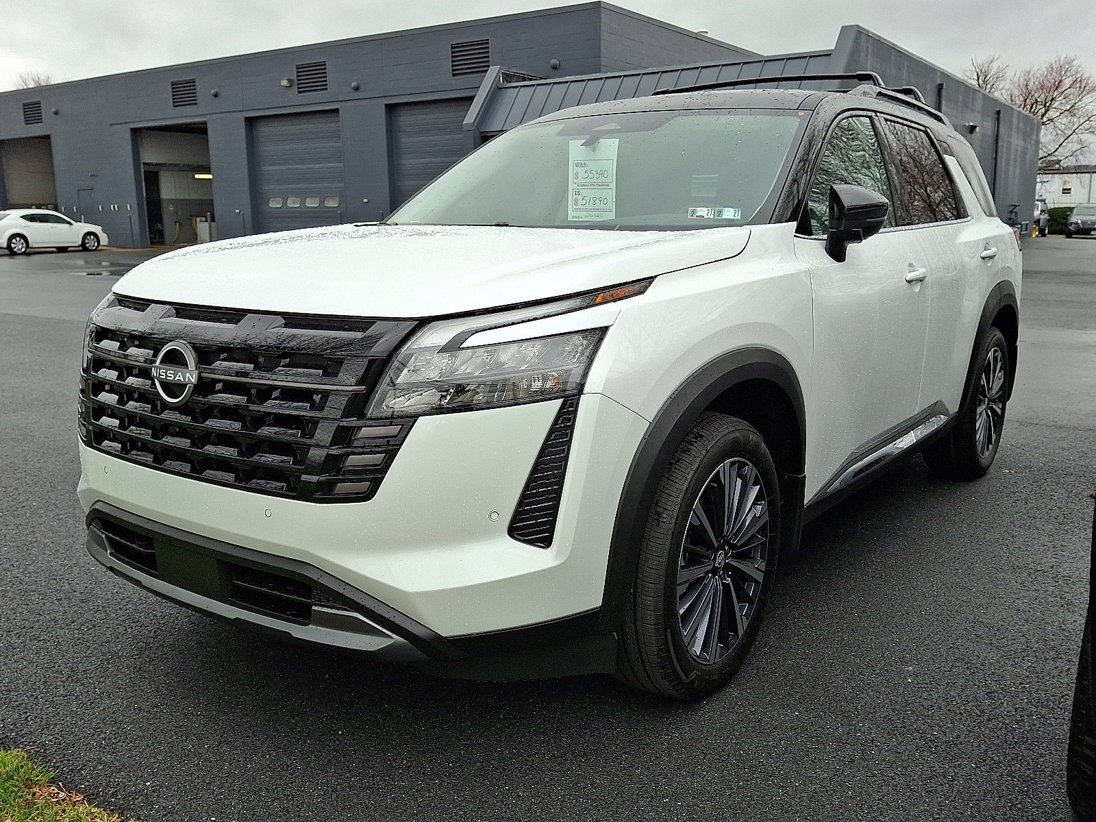 New 2026 Nissan Pathfinder Platinum w/ Cargo Package image 3