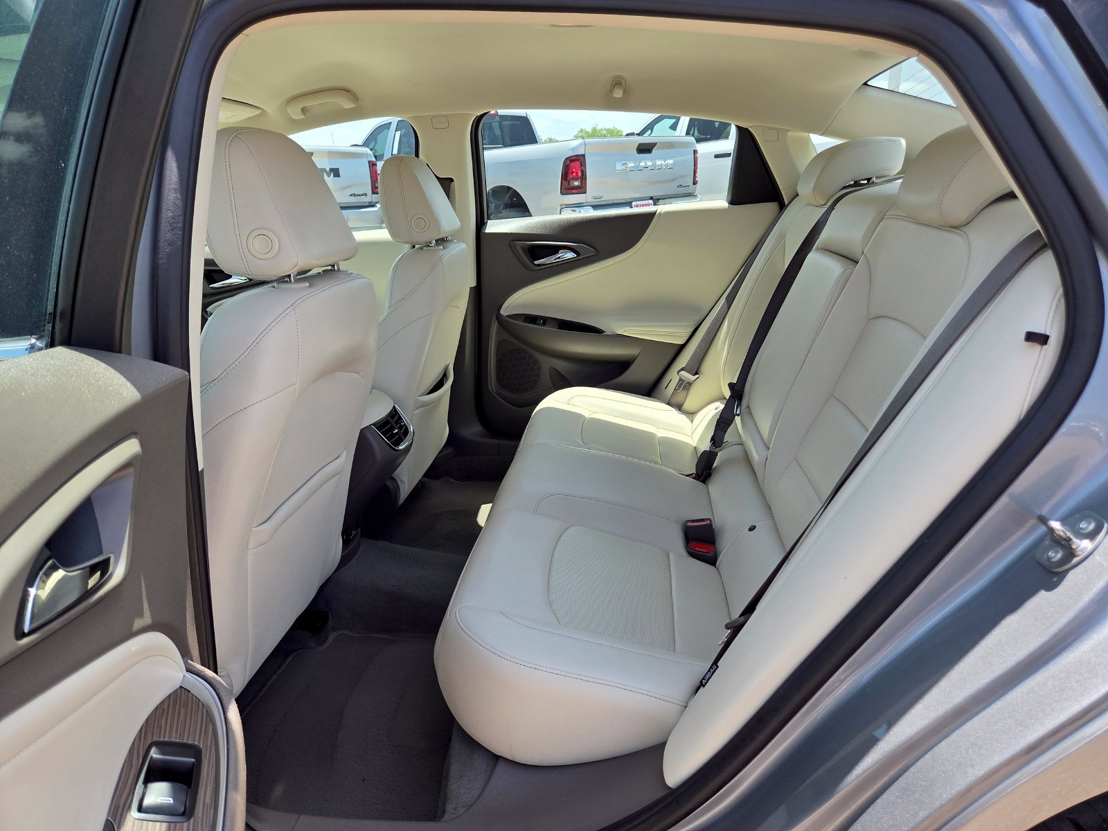 Used 2024 Chevrolet Malibu LT FWD image 15