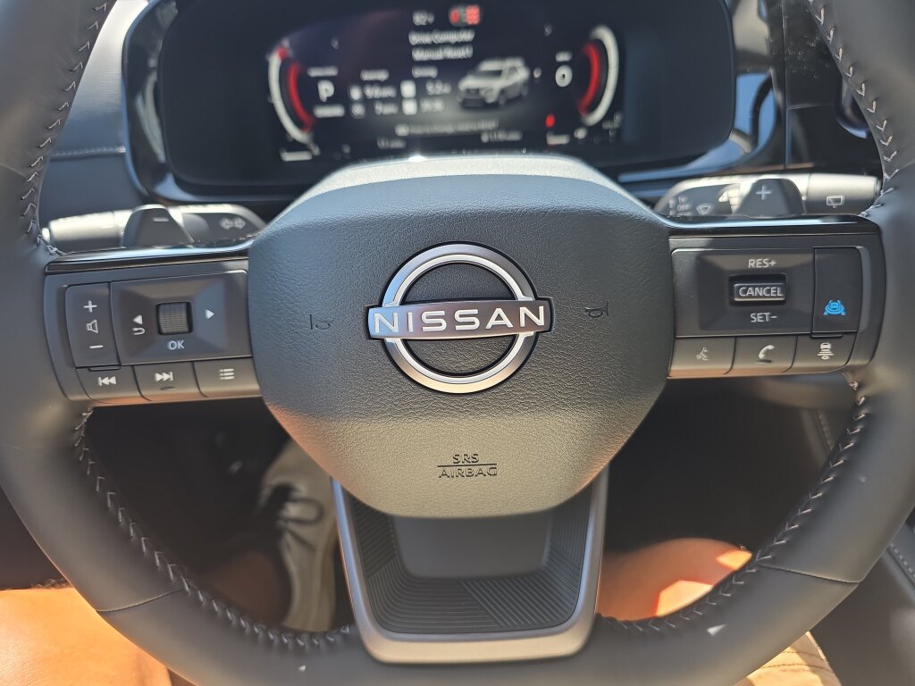 New 2026 Nissan Pathfinder SL FWD image 11
